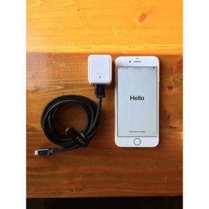 iPhone 6S 128 GB Rose Gold (Crack in Screen)